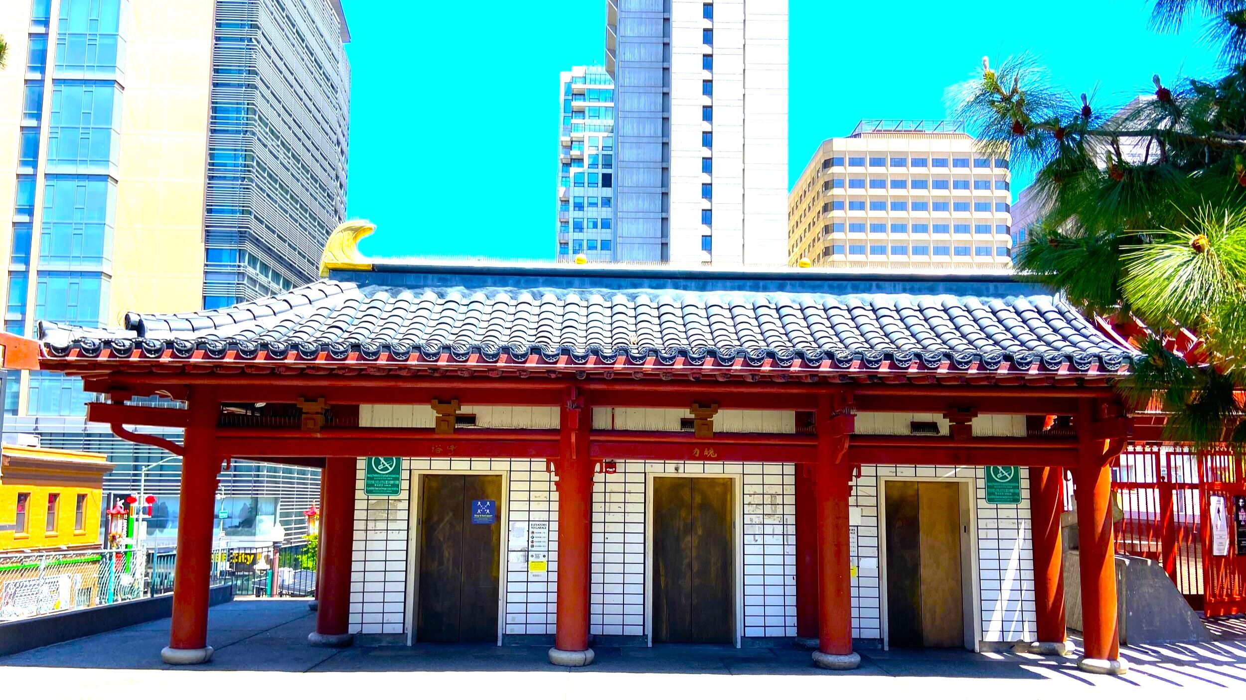 Portsmouth Square elevator