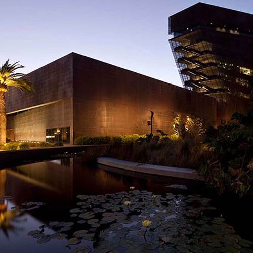 de Young Museum exterior